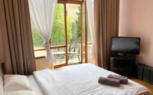 ROMANTIC Apartments - on Valova street