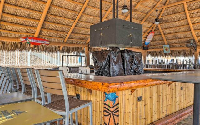 Lake-view Margaritaville Retreat w/ Screened Porch