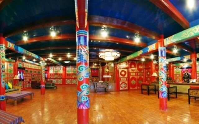 Tulip Inn Jiuzhaigou Shangmo Hotel