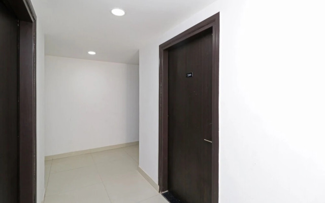 Tipsyy Inn Suites 007