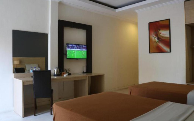 Tanjung Plaza Hotel