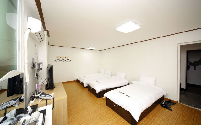 Ekonomy Hotel Mokpo