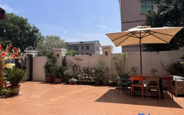 Shenzhen Fangcun Courtyard Homestay (Judiaosha Yangmeikeng Branch)