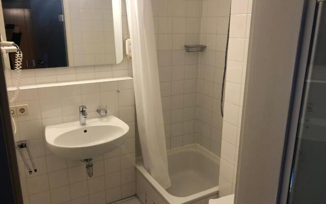 Apartment 31