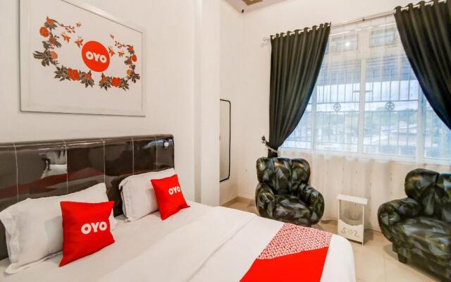 OYO 89995 Damai Guest House