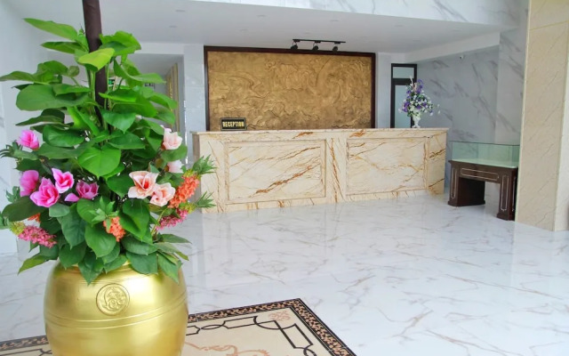 OYO 597 Chieu Duong Hotel