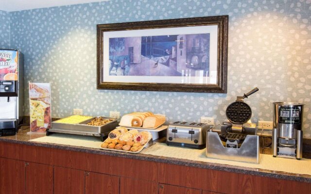 Quality Inn & Suites Big Rapids near University