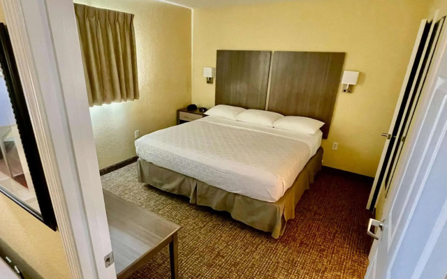 Suburban Studios Fort Myers Cape Coral