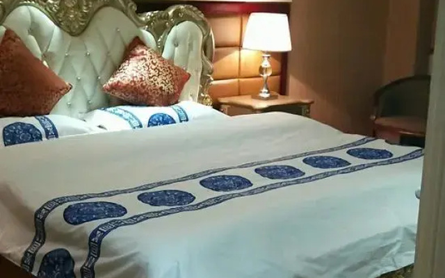 Huishui Chenxin Holiday Hotel