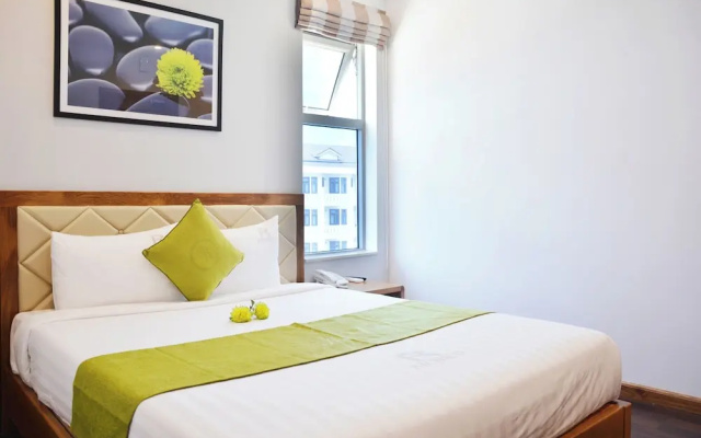 Ronal Hotel