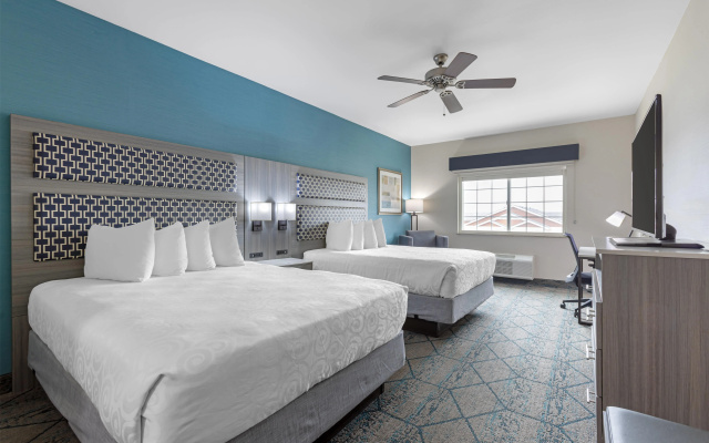 Best Western Plus Wasco Inn & Suites