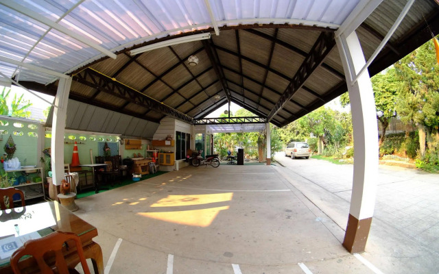 Baanrapeepong Boutique Hotel