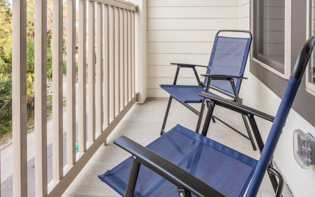 2 BR Apt Near St Johns River by Frontdesk