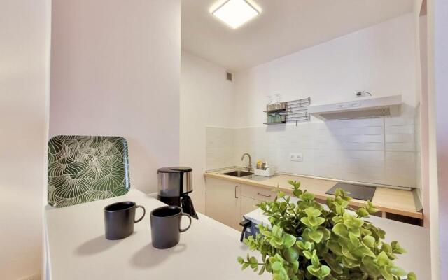 Ocean Surf Studio by TOR