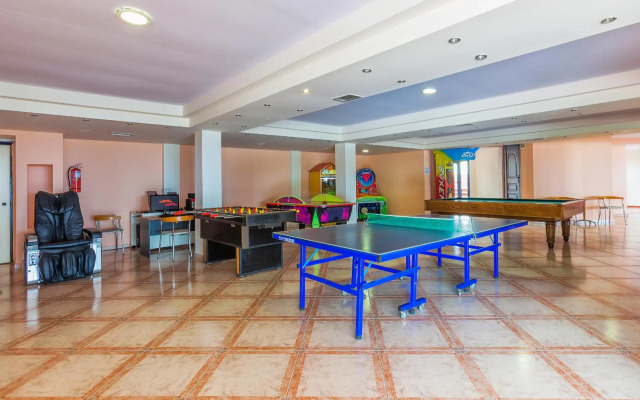 Atrium Hotel