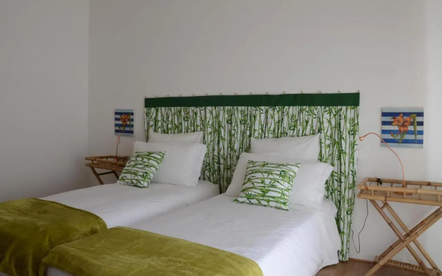 Theia Apartment