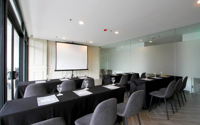 Privato Makati