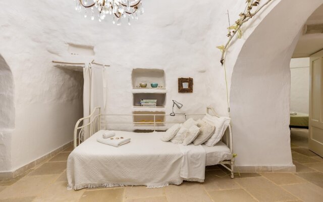 2500 Trulli La Formosa by Perle di Puglia