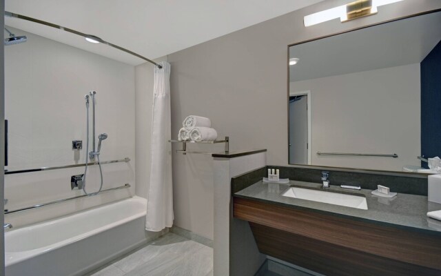 Fairfield Inn & Suites Mansfield