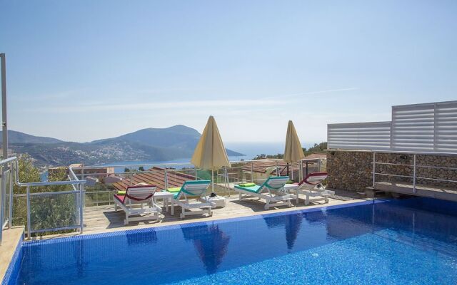 Villa Royal 1 by Akdenizvillam