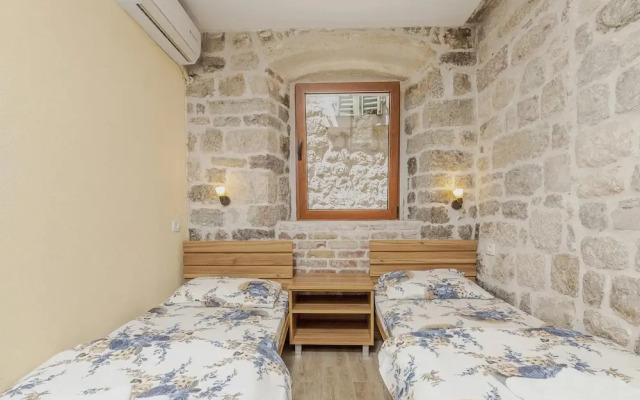 Historical Heart Apartment