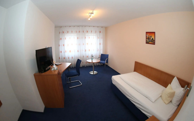 Hotel & Restaurant Goldener Pflug