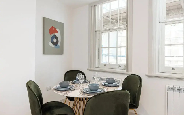 JOIVY Stylish 1 bed flats in Soho