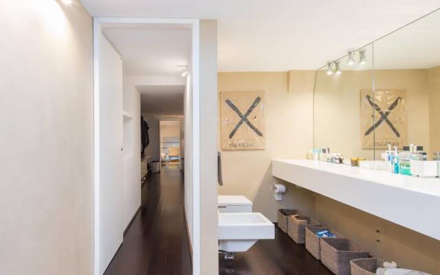 Rsh Pantheon Luxury Hi Tech Apartment