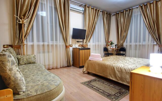 Guest House Lisya Nora
