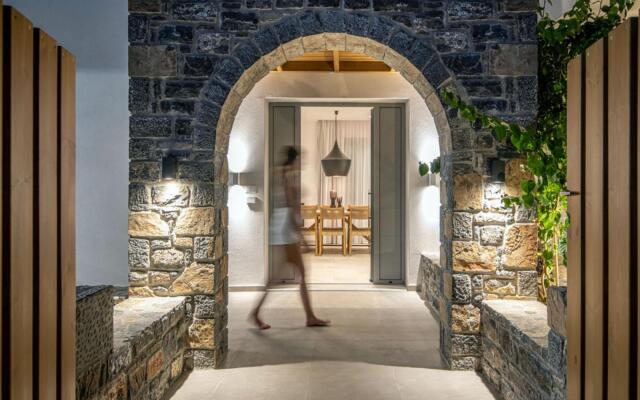 Blue Senses Villas Next to the Beach Heated Pool