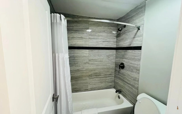 Economy Inn By Townhouse Merrillville US 30