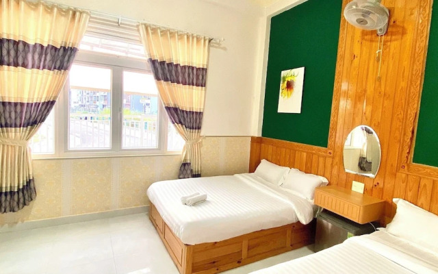Ruby Peace Hotel