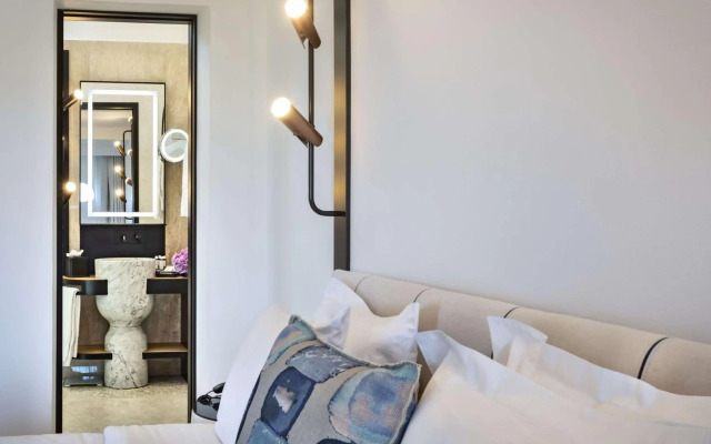 Sulia House Porto Rotondo, Curio Collection by Hilton