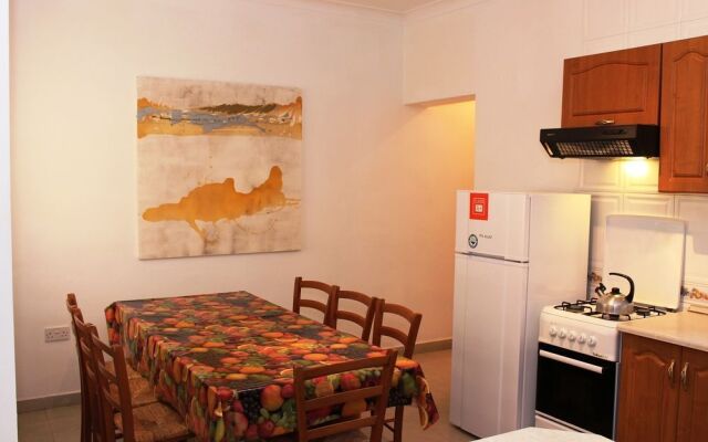Getawaysmalta - Seaspray Penthouse in St Julians Close to Paceville Nightlife