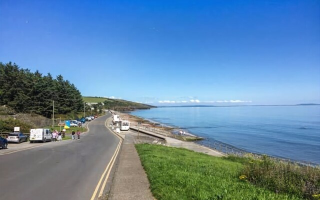 Glan Y Mor