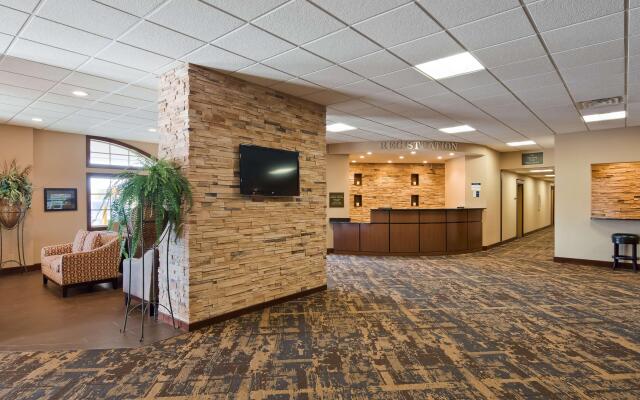 Crossroads Hotel and Event Center