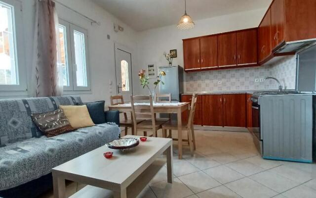 Eleonas Apartment 1, Lygia