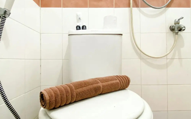 Warm And Cozy 2Br Mutiara Bekasi Apartment