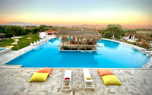 Alacati Barbarossa Hotel