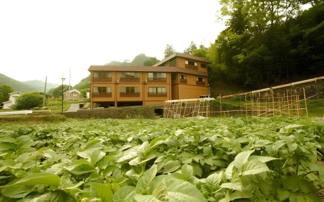 Shinshu Kakeyu Onsen Katsura Ryokan