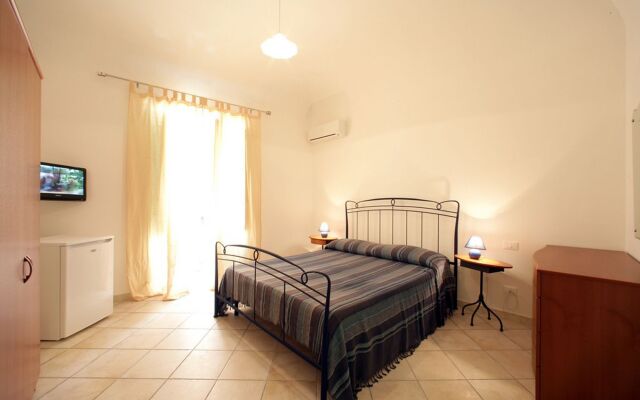 Flavica Home Holiday