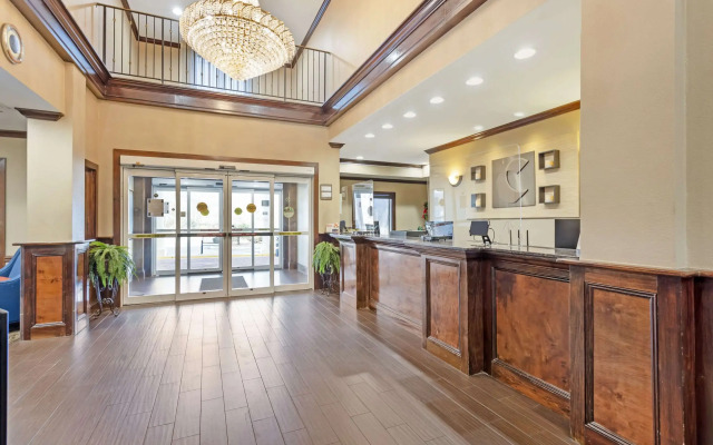 Comfort Inn And Suites
