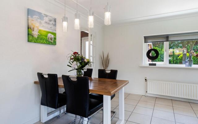 Quaint Holiday Home in Putten with Garden