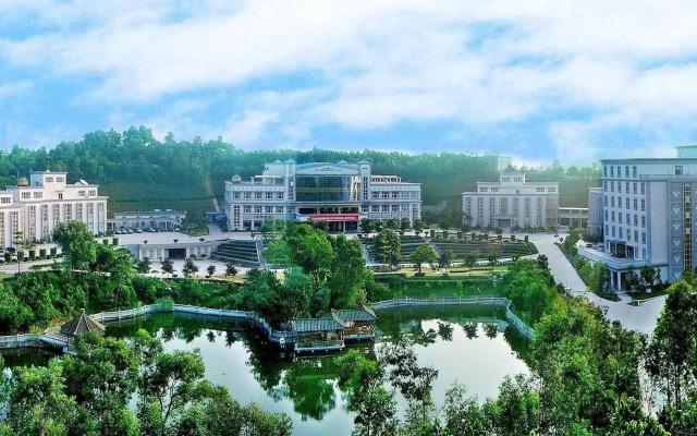 Jingming Hotspring Holiday Resort
