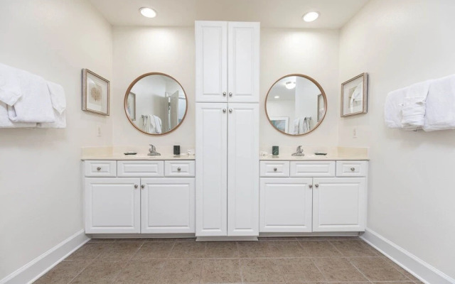 Phoenix Ix 911 1 Bedroom Condo