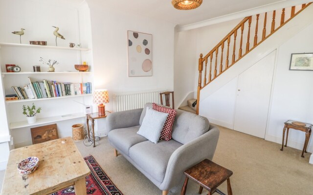 7 Ivy Terrace