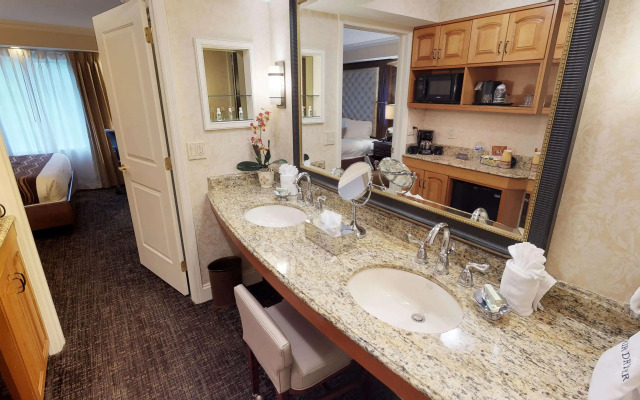 Eden Resort and Suites, BW Premier Collection