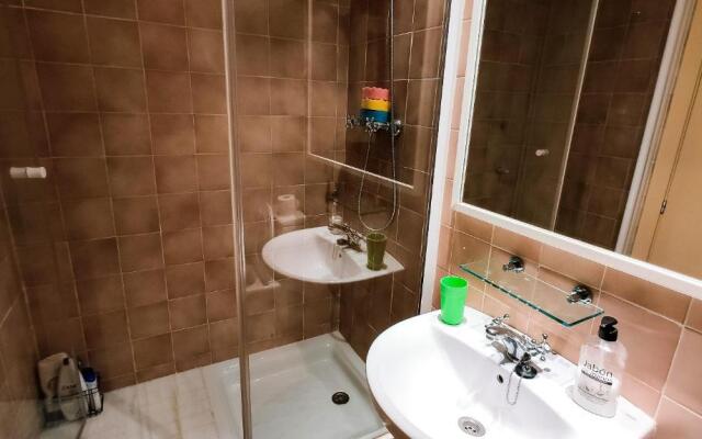 Bajo con Acceso Directo a la Piscina MSJ70