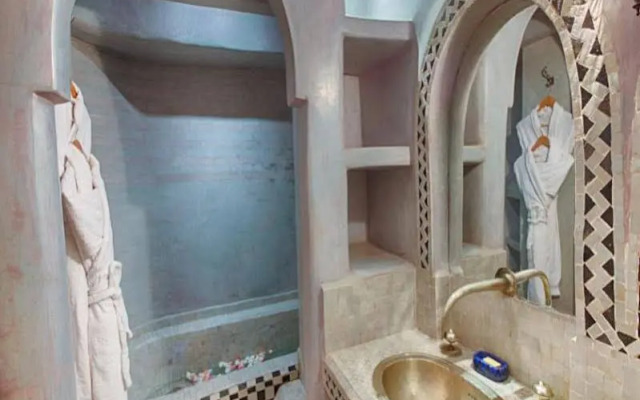 Riad Kenzo