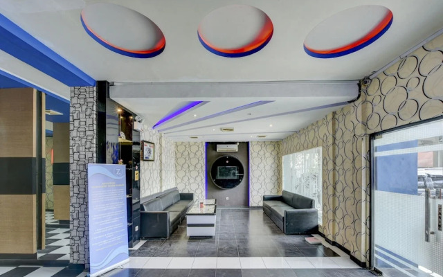 Zaara Guest House Syariah by OYO Rooms